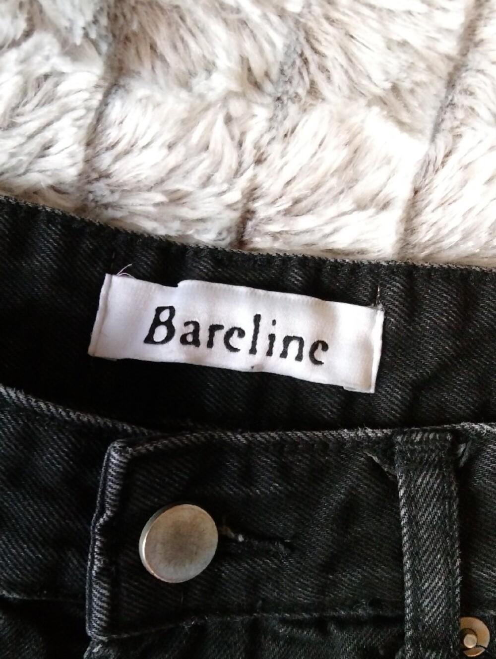 Wide-Leg Black Jeans - Classic Flare - Picture 2 of 8